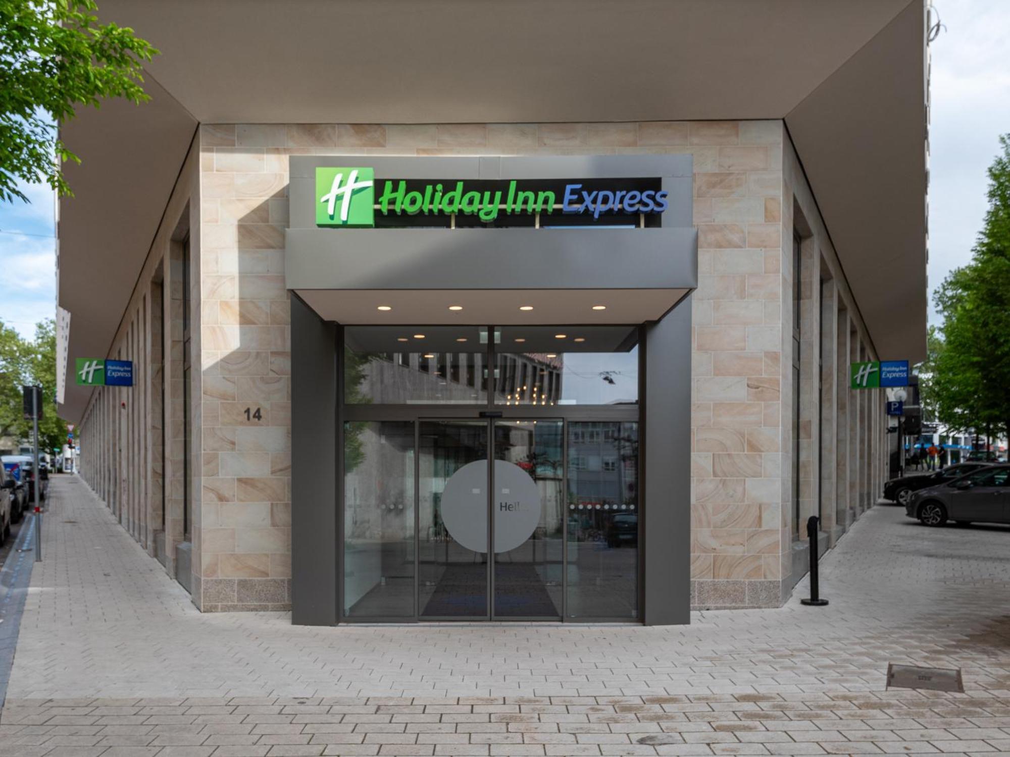 Holiday Inn Express Heilbronn By Ihg Bagian luar foto